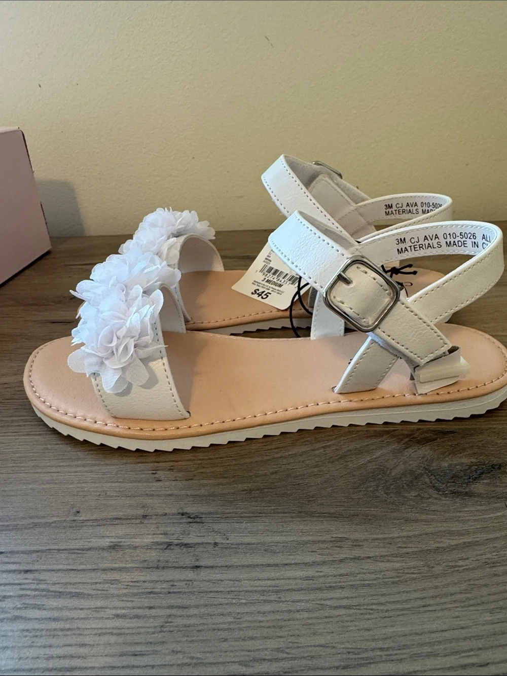 NWT Christie & Jill Girls' White Floral Ankle-Strap Sandals